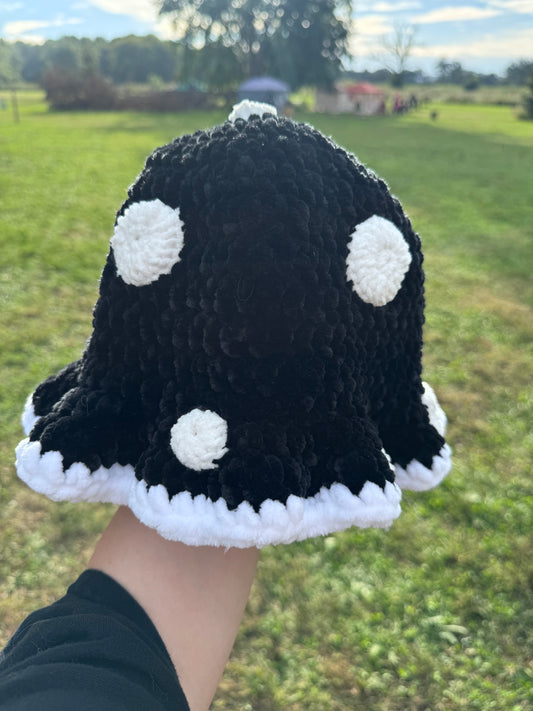 Black Mushroom Crochet Hat🖤🍄