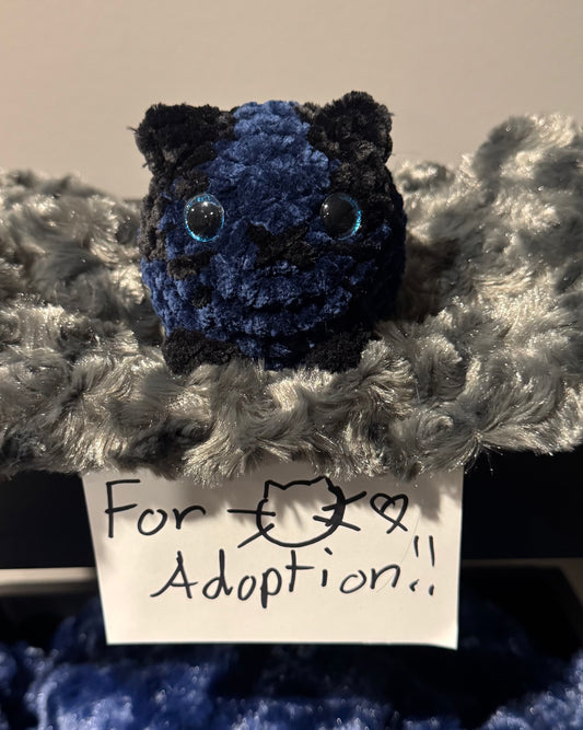 Blueberry Mini Crochet Cat💙