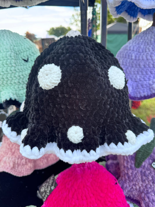 Black Mushroom Crochet Hat🖤🍄